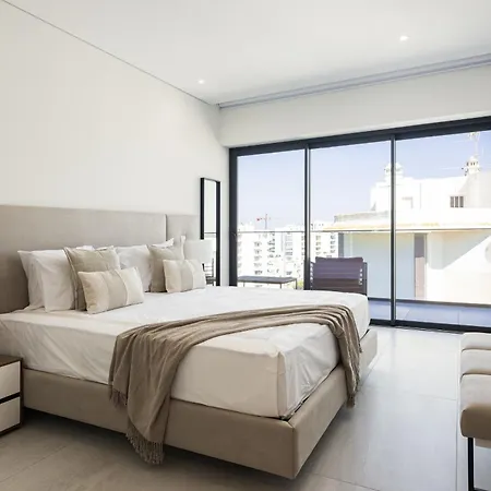 Terracos De -luxury Duplex Penthouse 3br View, 50m From * Quarteira